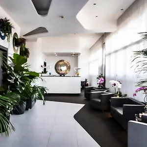 Hotel Loto Business, Rom